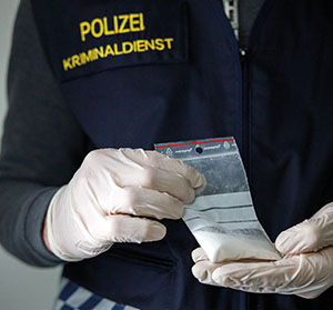 Ermittler reagieren mit gezielten Operationen auf neue Schmuggelmethoden