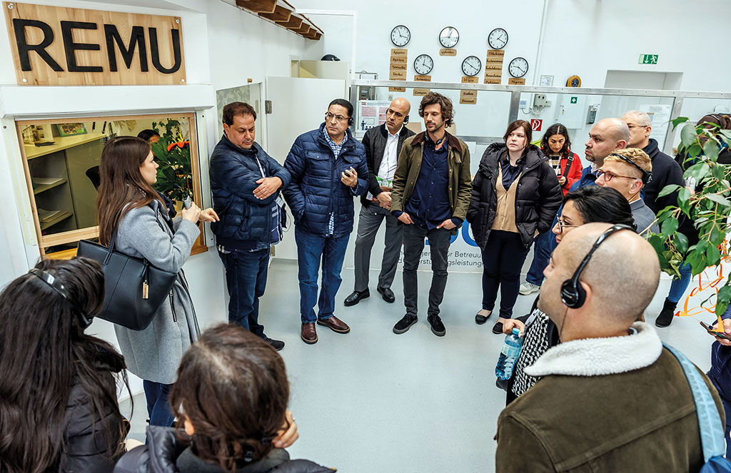 Teilnehmende aus nordafrikanischen Partnerstaaten, EU-Mitgliedstaaten und der EUAA beim Studienbesuch in Traiskirchen