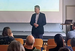 Norbert Leitner: K&uuml;nstliche Intelligenz beeinflusst zunehmend Arbeitsprozesse, Entscheidungsfindung und Wissensmanagement