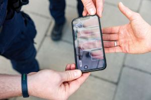 Bio-Capture erm&ouml;glicht die kontaktlose Erfassung von Fingerabdr&uuml;cken und unterst&uuml;tzt die biometrische Identifizierung