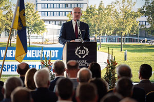 Festakt 20 Jahre akademische Polizei-F&uuml;hrungsausbildung: Gerhard Karner, Chris tian Stocker, Michael Fischer, Christian Dusek, Philipp Gruber