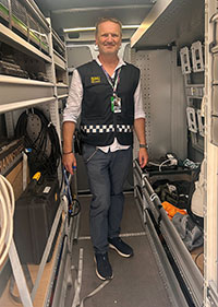 Ein Spezialteam der Sondereinsatztechnik des Innenministeriums unterst&uuml;tzte die Einsatzleitung mit mobiler Videotechnik